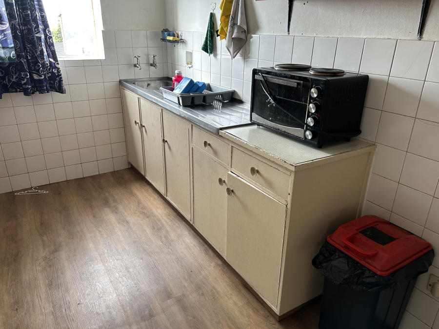 1 Bedroom Property for Sale in Loumar Western Cape